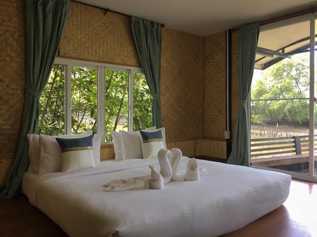 รตะธารา รีสอร์ท Ratathara Resort Bang Pakong Kültér fotó