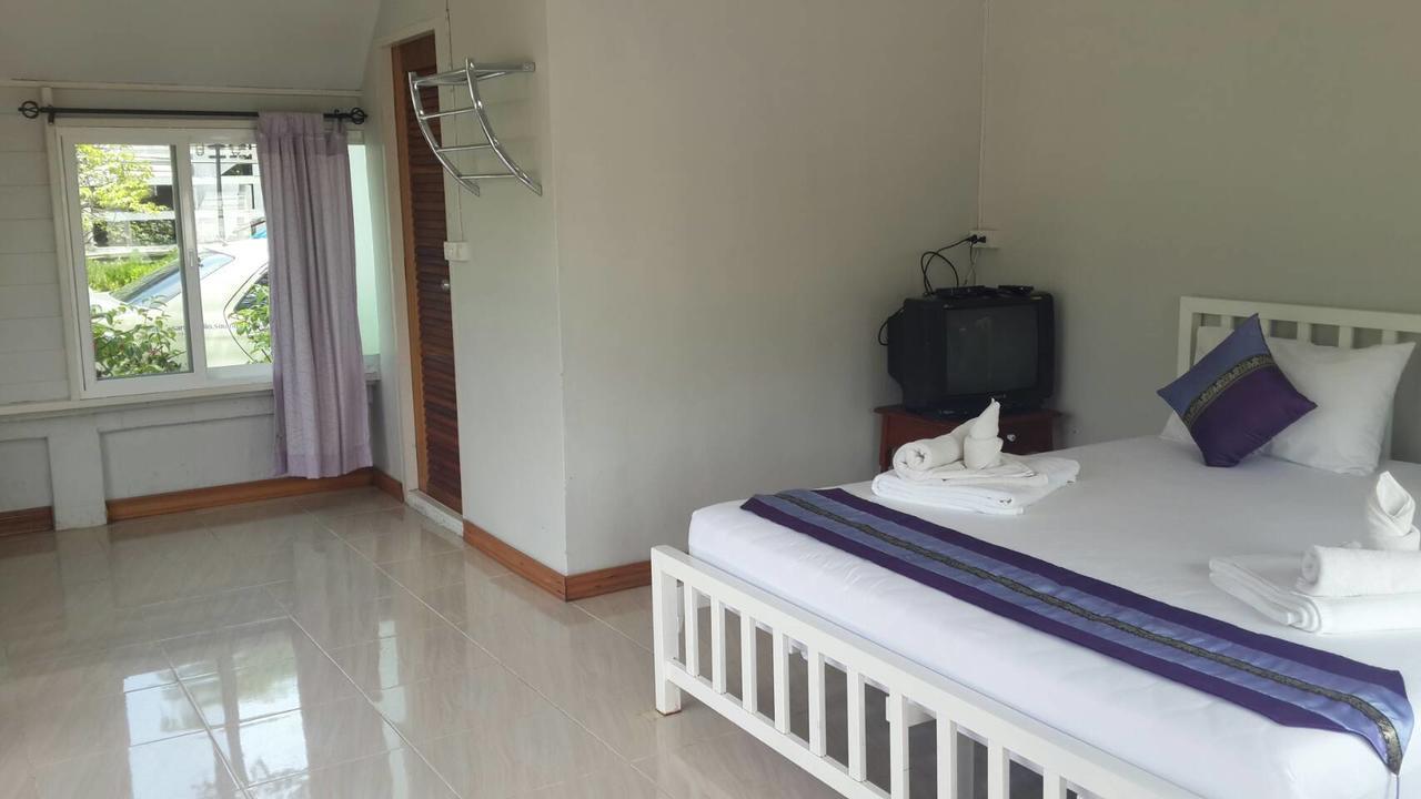 รตะธารา รีสอร์ท Ratathara Resort Bang Pakong Kültér fotó